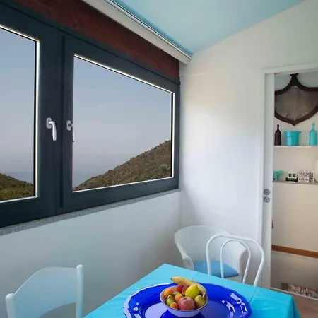 Casa Del Sole A Sunshine House Semesterbostad SantʼAndrea